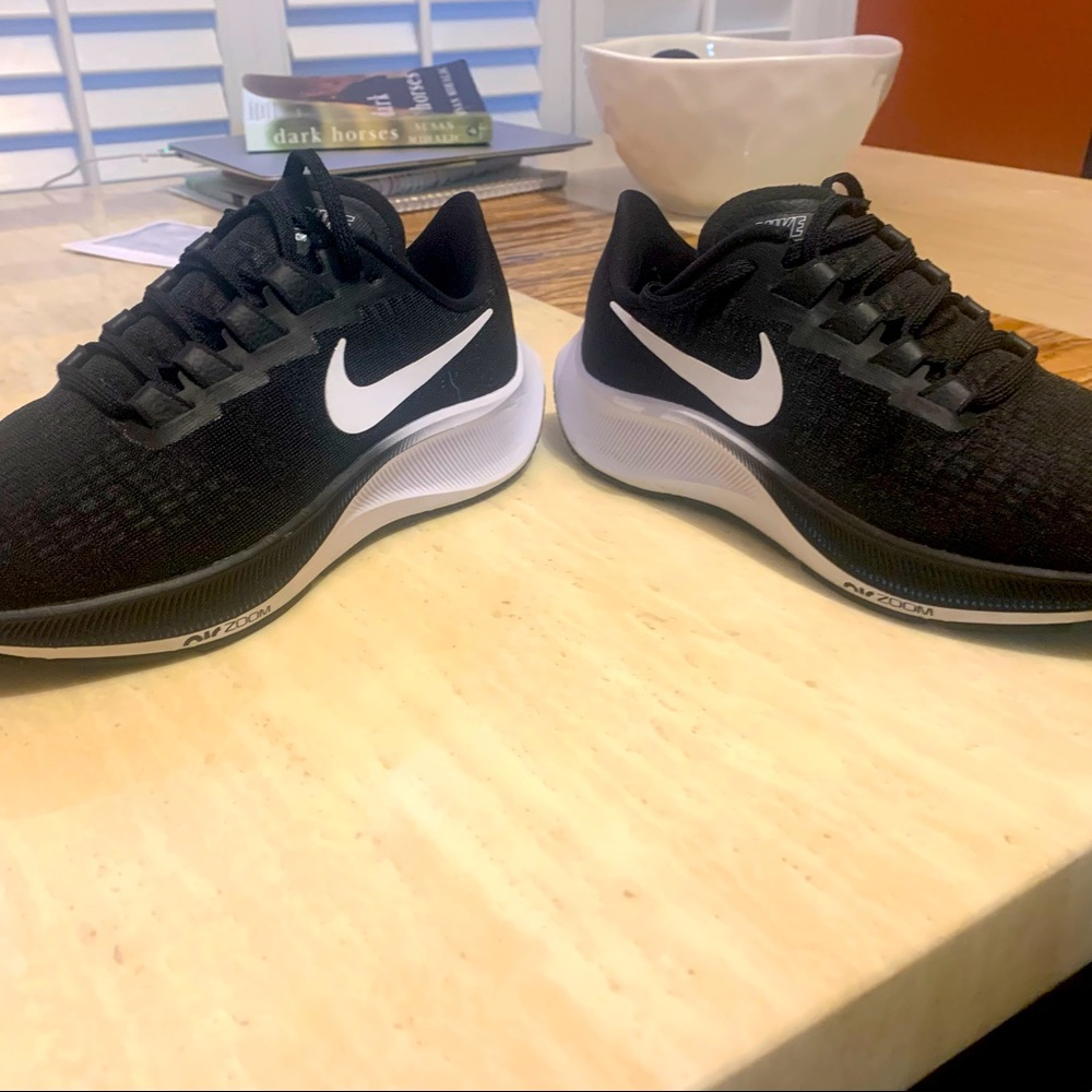 Womens Nike 7.5 Running shoes